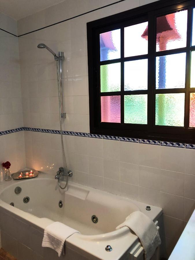 סהורה Hostal Alhambra מראה חיצוני תמונה