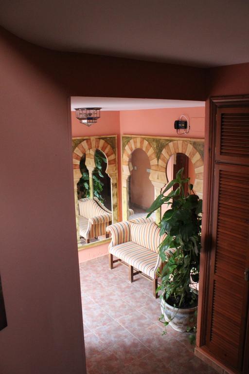 סהורה Hostal Alhambra מראה חיצוני תמונה
